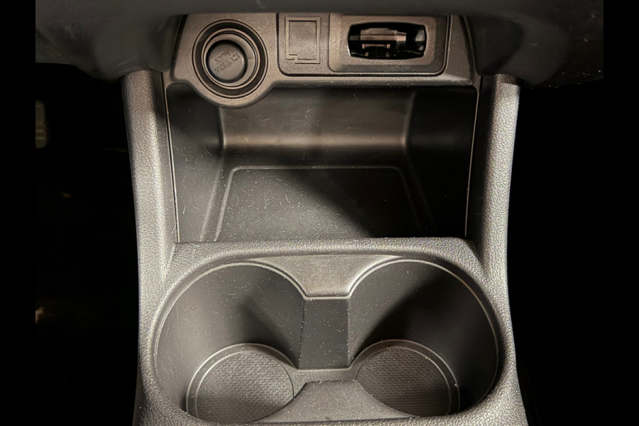 Mitsubishi Outlander 2.0 Executive Edition 7 PERS AUT. TREKHAAK KEYLESS-GO CAMERA NAVIGATIE AIRCO CRUISE PDC START/STOP