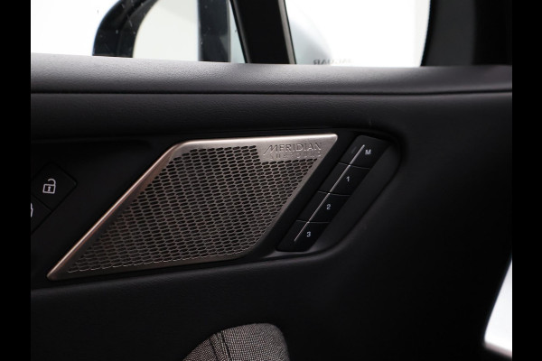 Jaguar I-PACE EV400 HSE 90 kWh *PORTOFINO BLUE* + 22 INCH | LUCHTVERING | PANORAMA | 360 CAMERA | STOELVENTILATIE