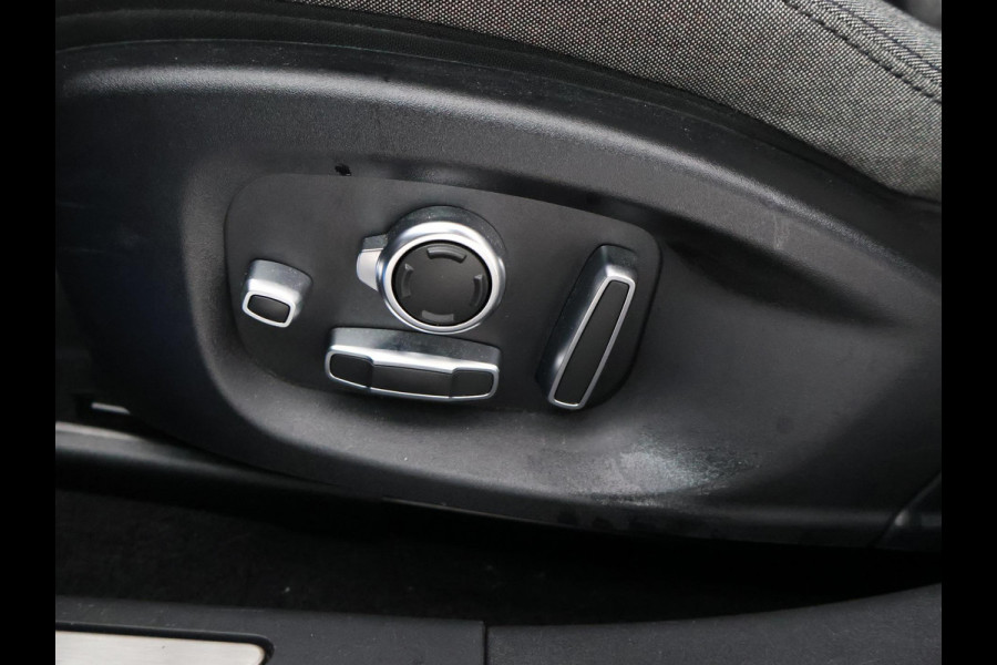 Jaguar I-PACE EV400 HSE 90 kWh *PORTOFINO BLUE* + 22 INCH | LUCHTVERING | PANORAMA | 360 CAMERA | STOELVENTILATIE