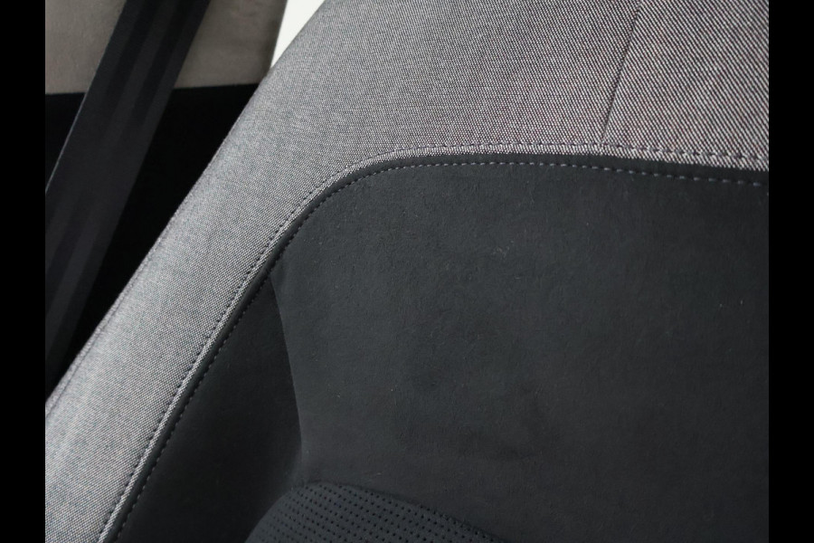 Jaguar I-PACE EV400 HSE 90 kWh *PORTOFINO BLUE* + 22 INCH | LUCHTVERING | PANORAMA | 360 CAMERA | STOELVENTILATIE