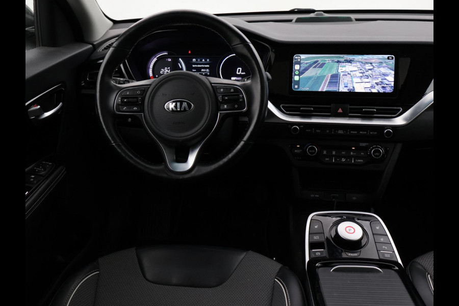 Kia e-Niro DYNAMICPLUSLINE 64 kWh + SCHUIFDAK | CARPLAY | CAMERA | STOEL/STUUURWIELVERW.