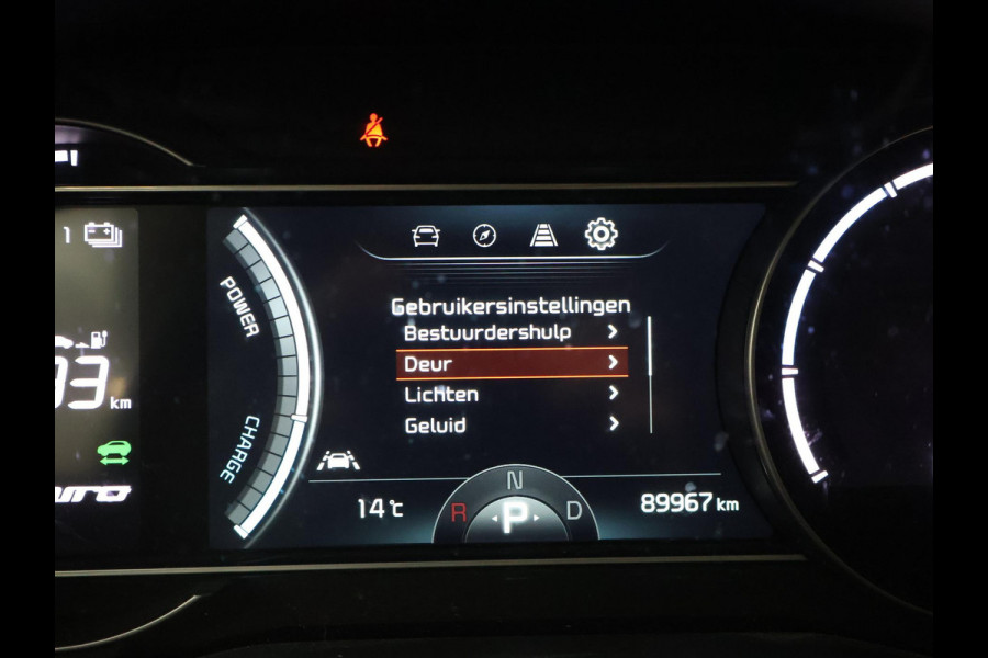 Kia e-Niro DYNAMICPLUSLINE 64 kWh + SCHUIFDAK | CARPLAY | CAMERA | STOEL/STUUURWIELVERW.