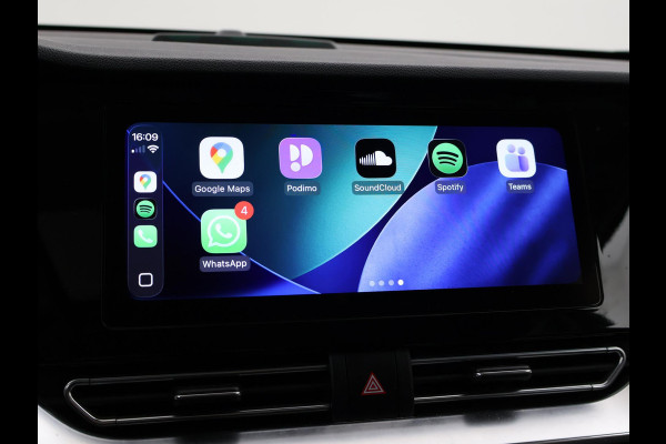 Kia e-Niro DYNAMICPLUSLINE 64 kWh + SCHUIFDAK | CARPLAY | CAMERA | STOEL/STUUURWIELVERW.