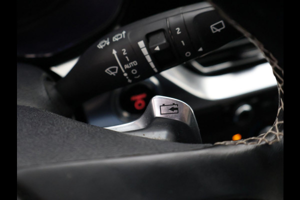 Kia e-Niro DYNAMICPLUSLINE 64 kWh + SCHUIFDAK | CARPLAY | CAMERA | STOEL/STUUURWIELVERW.