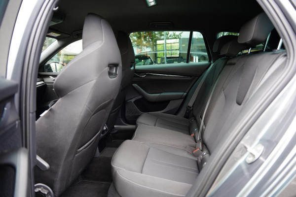 Škoda Octavia Combi 1.0 e-TSI Sport Business