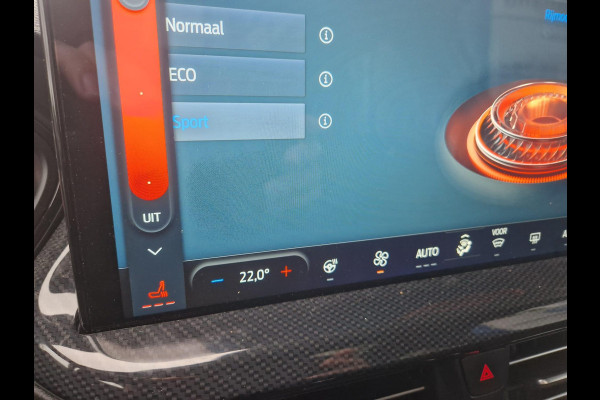 Ford FOCUS Wagon 1.0 EcoBoost Hybrid ST Line X Full led | Adaptive Cruise Control | Schuif-kanteldak | Winterpack | Dodehoek detectie | Groot navigatie | AGR stoel etc.