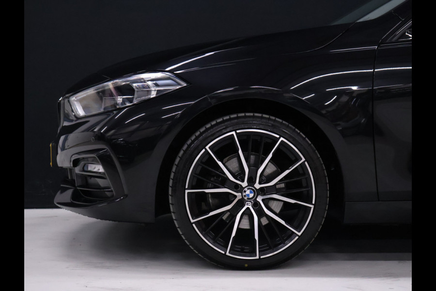 BMW 1-serie 118i Sport Line [APPLE CARPLAY, ANDROID AUTO, CRUISE CONTROL, PDC V+A , AUTOMATISCHE AIRCO, LANE ASSIST, BMW LED, NIEUWSTAAT]