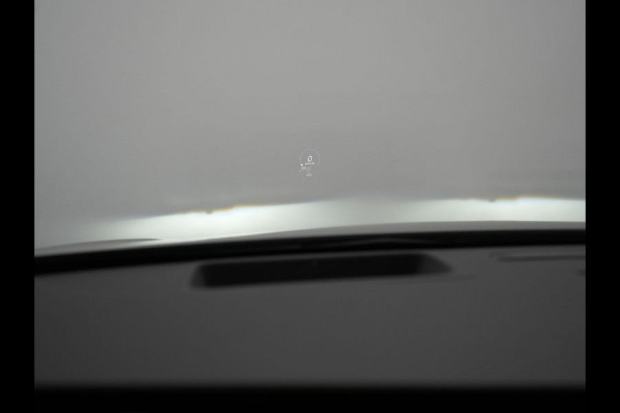 Mercedes-Benz A-Klasse 250 e Business Solution AMG Limited Plug In Hybrid 218pk PHEV | Adaptive Cruise | Head Up | Multi Beam LED | Alcantara Sportstoelen Verwarmd | Night Pakket | Sfeerverlichting | MBUX | Apple Carplay | Widescreen Navi | 19"L.M | Mountaingrau Magno |