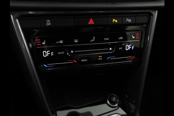 Volkswagen T-Roc 1.5 TSI Style 150 pk Automaat (DSG) | Navigatie | Trekhaak (afneembaar) | Parkeersensoren (Park assist) | Adaptieve cruise control | Stoelverwarming |