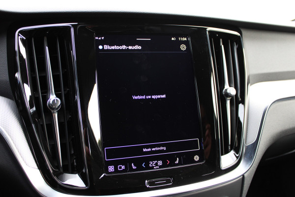 Volvo V60 2.0 T6 Plug-in hybrid AWD Plus Dark | Camera | Elektrische achterklep | Leder | Memory