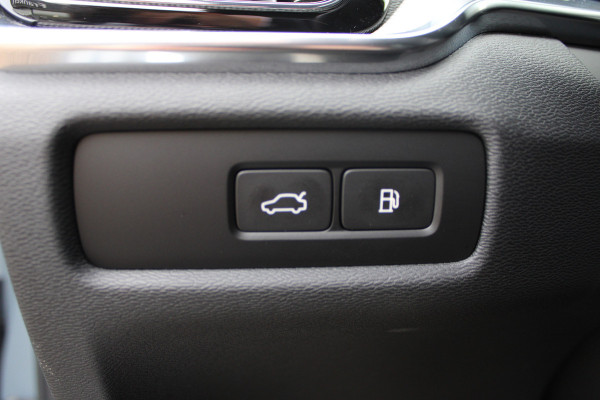 Volvo V60 2.0 T6 Plug-in hybrid AWD Plus Dark | Camera | Elektrische achterklep | Leder | Memory