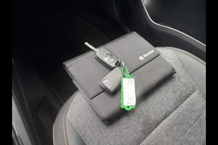 Škoda Fabia Combi 1.0 TSi 95pk Business Edition CAMERA/NAVI/CARPLAY/CRUISE/PDC/16INCH