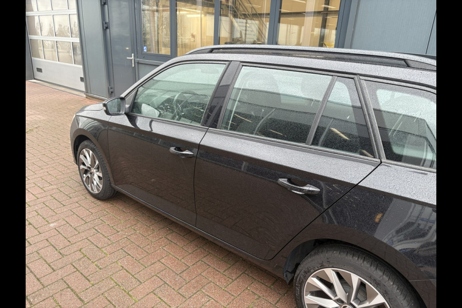 Škoda Fabia Combi 1.0 TSi 95pk Business Edition CAMERA/NAVI/CARPLAY/CRUISE/PDC/16INCH