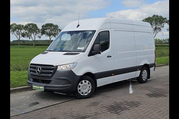 Mercedes-Benz Sprinter 314 2.2 CDI L2H2 Airco Mbux Trekhaak Camera Navi Euro6 143 PK!