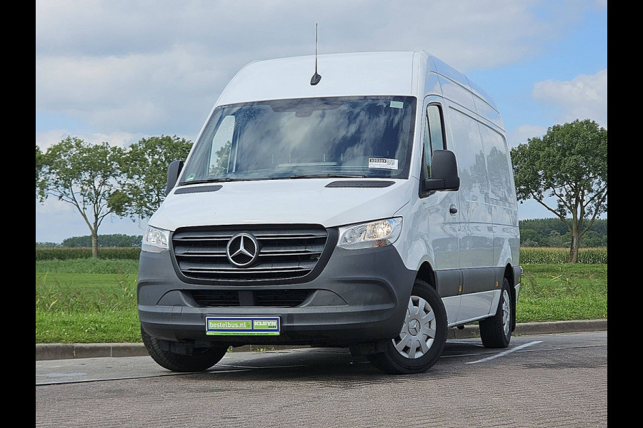 Mercedes-Benz Sprinter 314 2.2 CDI L2H2 Airco Mbux Trekhaak Camera Navi Euro6 143 PK!