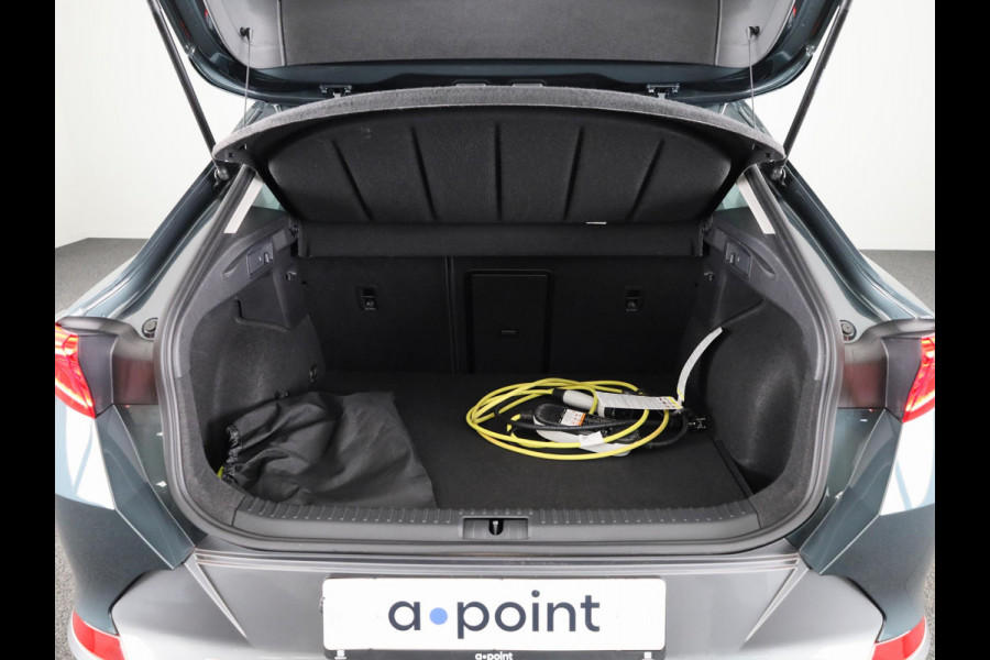 CUPRA Formentor 1.4 e-Hybrid Adrenaline 204 pk Automaat (DSG) | Navigatie | Parkeersensoren (Park assist) | Adaptieve cruise control | Stoelverwarming |