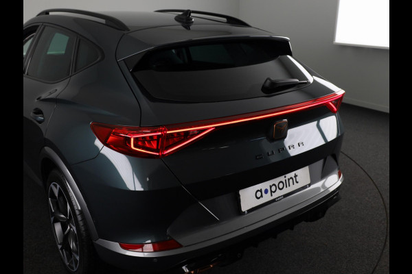 CUPRA Formentor 1.4 e-Hybrid Adrenaline 204 pk Automaat (DSG) | Navigatie | Parkeersensoren (Park assist) | Adaptieve cruise control | Stoelverwarming |