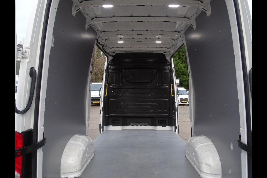 Volkswagen Crafter 2.0 TDI L3H3 Highline Euro 6