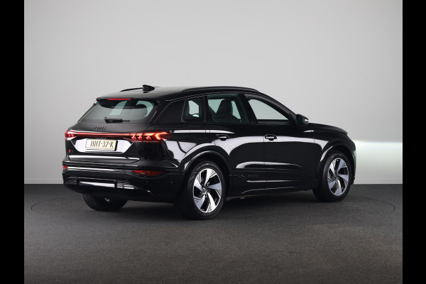 Audi Q6 e-tron S edition performance 100 kWh 306pk | Pack Tech Pro | Luchtvering | Stuurverwarming | MMI Bijrijdersscherm