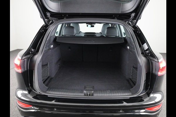 Audi Q6 e-tron S edition performance 100 kWh 306pk | Pack Tech Pro | Luchtvering | Stuurverwarming | MMI Bijrijdersscherm