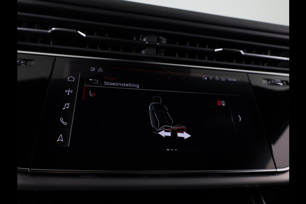 Audi Q8 55 TFSI e quattro Pro Line S 380pk | Panoramadak | Adaptieve cruise controle | Lederen bekleding | Geheugen bestuurderstoel