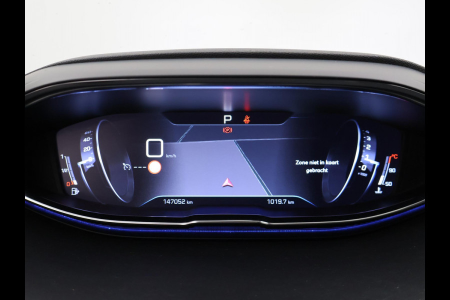 Peugeot 3008 1.2 PT 130 PK AUT. + TREKHAAK | 18 INCH | CAMERA | APPLE CARPLAY