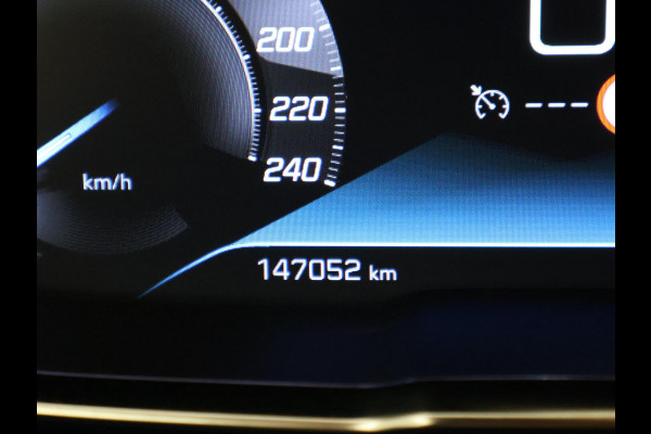 Peugeot 3008 1.2 PT 130 PK AUT. + TREKHAAK | 18 INCH | CAMERA | APPLE CARPLAY