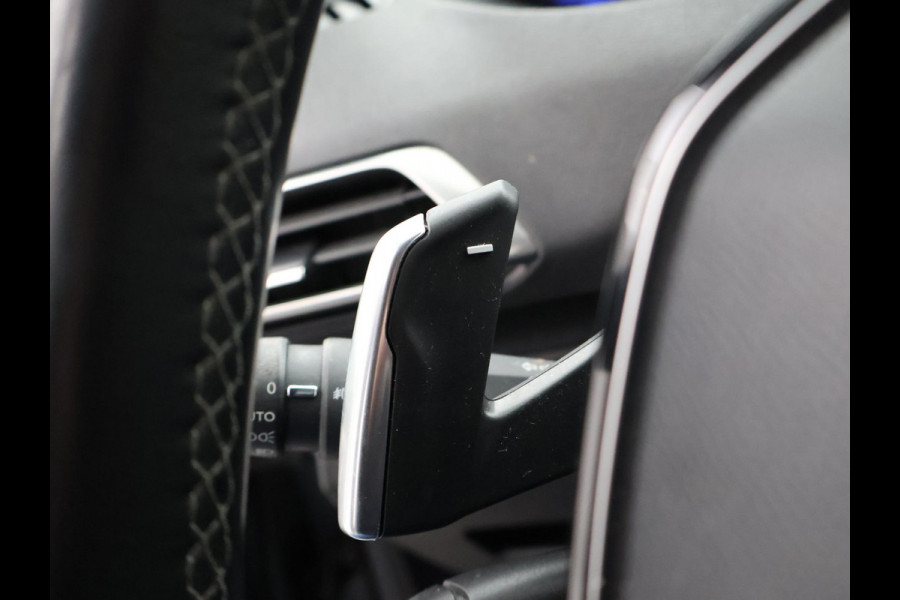 Peugeot 3008 1.2 PT 130 PK AUT. + TREKHAAK | 18 INCH | CAMERA | APPLE CARPLAY