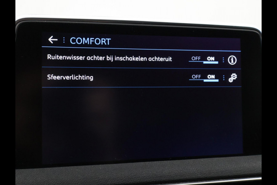 Peugeot 3008 1.2 PT 130 PK AUT. + TREKHAAK | 18 INCH | CAMERA | APPLE CARPLAY