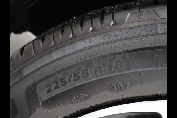 Peugeot 3008 1.2 PT 130 PK AUT. + TREKHAAK | 18 INCH | CAMERA | APPLE CARPLAY