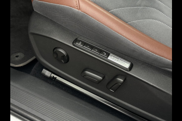 Volkswagen ID.4 Max 77 kWh Panoramadak ACC ErgoActive Trekhaak 21''LM