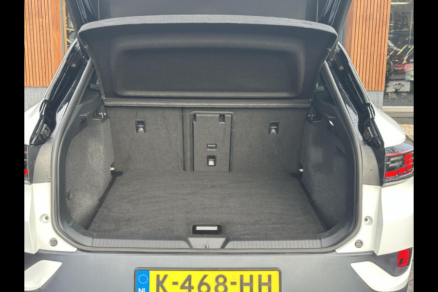 Volkswagen ID.4 Max 77 kWh Panoramadak ACC ErgoActive Trekhaak 21''LM