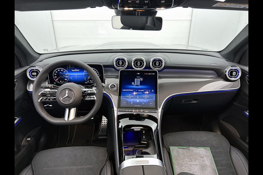 Mercedes-Benz GLC 300e 4MATIC Sport Edition | Premium pakket | Trekhaak | Treeplanken | Nightpakket | 360°-camera | Smartphone integratie | DIGITAL LIGHT | Augmented Reality navigatie | Memorypakket |