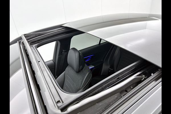 Mercedes-Benz GLC 300e 4MATIC Sport Edition | Premium pakket | Trekhaak | Treeplanken | Nightpakket | 360°-camera | Smartphone integratie | DIGITAL LIGHT | Augmented Reality navigatie | Memorypakket |