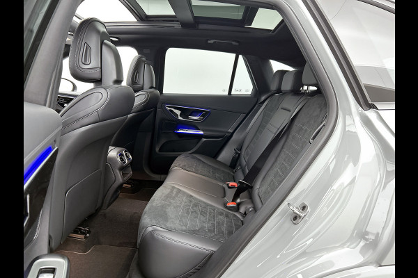 Mercedes-Benz GLC 300e 4MATIC Sport Edition | Premium pakket | Trekhaak | Treeplanken | Nightpakket | 360°-camera | Smartphone integratie | DIGITAL LIGHT | Augmented Reality navigatie | Memorypakket |