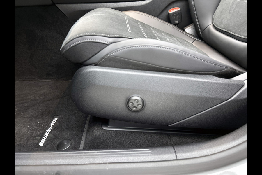 Mercedes-Benz GLC 300e 4MATIC Sport Edition | Premium pakket | Trekhaak | Treeplanken | Nightpakket | 360°-camera | Smartphone integratie | DIGITAL LIGHT | Augmented Reality navigatie | Memorypakket |