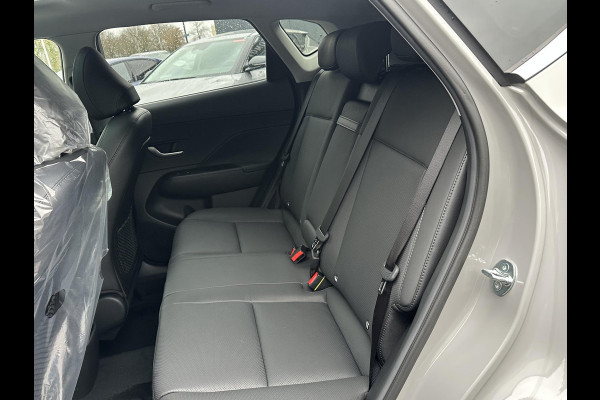 Hyundai Kona 1.6 GDI HEV Premium Sky VAN: 44.300,- VOOR: 35.877,- UW EINDEJAARSVOORDEEL: 8.413,- euro NIEUWE AUTO MET REGISTRATIE | VOLLE AUTO!