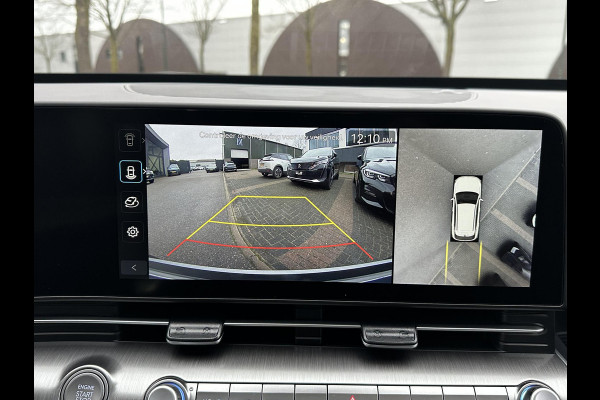 Hyundai Kona 1.6 GDI HEV Premium Sky VAN: 44.300,- VOOR: 35.877,- UW EINDEJAARSVOORDEEL: 8.413,- euro NIEUWE AUTO MET REGISTRATIE | VOLLE AUTO!