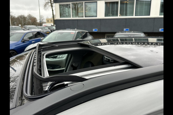 Hyundai Kona 1.6 GDI HEV Premium Sky VAN: 44.300,- VOOR: 35.877,- UW EINDEJAARSVOORDEEL: 8.413,- euro NIEUWE AUTO MET REGISTRATIE | VOLLE AUTO!