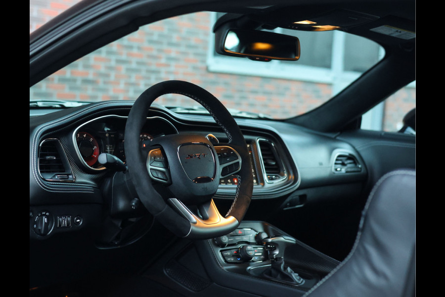 Dodge Challenger SRT Hellcat Redeye Black Ghost | 1/300 - 1e eig. - Org. EU