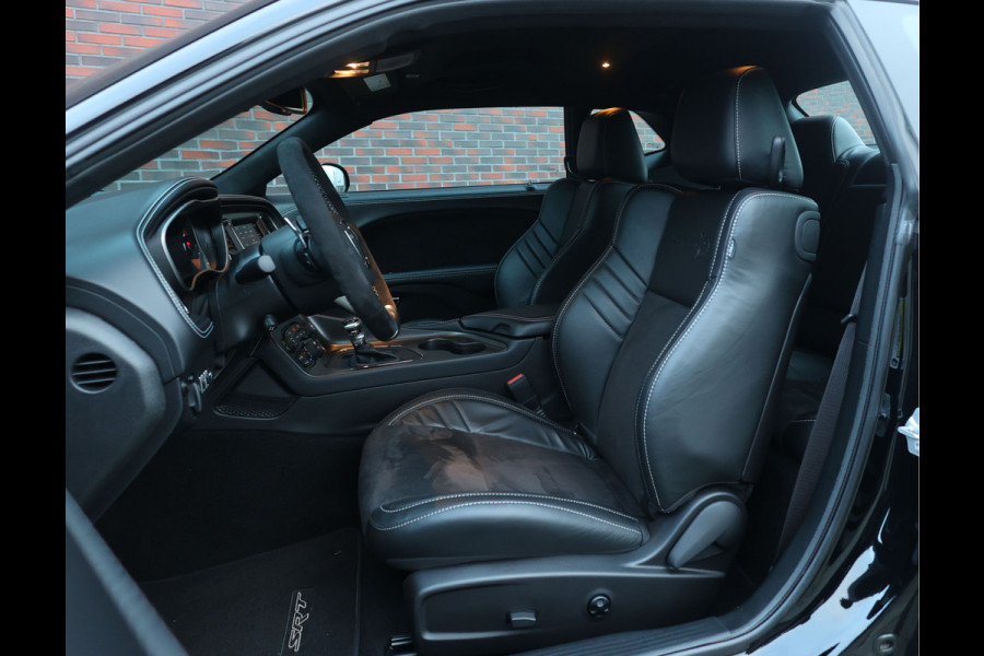 Dodge Challenger SRT Hellcat Redeye Black Ghost | 1/300 - 1e eig. - Org. EU