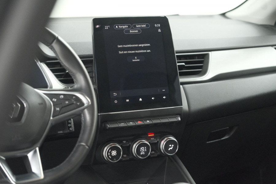 Renault Captur 1.6 E-Tech Plug-in Hybrid 160 Intens | Camera | 9.3 Inch Groot Scherm | Apple Carplay | Parkeersensoren