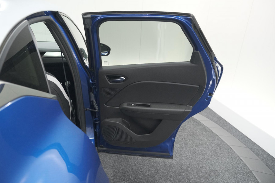 Renault Captur 1.6 E-Tech Plug-in Hybrid 160 Intens | Camera | 9.3 Inch Groot Scherm | Apple Carplay | Parkeersensoren