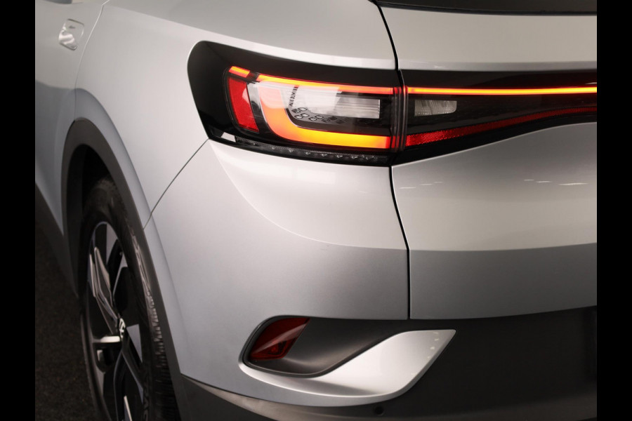 Volkswagen ID.4 Life 77 kWh 204 pk | Navigatie | Parkeersensoren | Adaptieve cruise control | LED koplampen | Stoelverwarming |