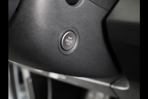 Volkswagen ID.4 Life 77 kWh 204 pk | Navigatie | Parkeersensoren | Adaptieve cruise control | LED koplampen | Stoelverwarming |