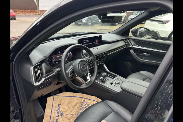 Mazda CX-80 2.5 e-SkyActiv PHEV Homura Plus VAN: €59.900,- VOOR: €55.877,- UW EINDEJAARSVOORDEEL: €4.023,- 3 FASE | MEGA VOL! | 7 PERSOONS | 6jr fabrieks garantie!