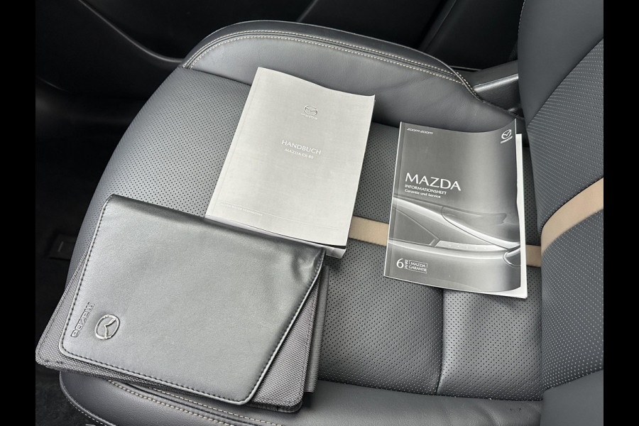 Mazda CX-80 2.5 e-SkyActiv PHEV Homura Plus VAN: €59.900,- VOOR: €55.877,- UW EINDEJAARSVOORDEEL: €4.023,- 3 FASE | MEGA VOL! | 7 PERSOONS | 6jr fabrieks garantie!