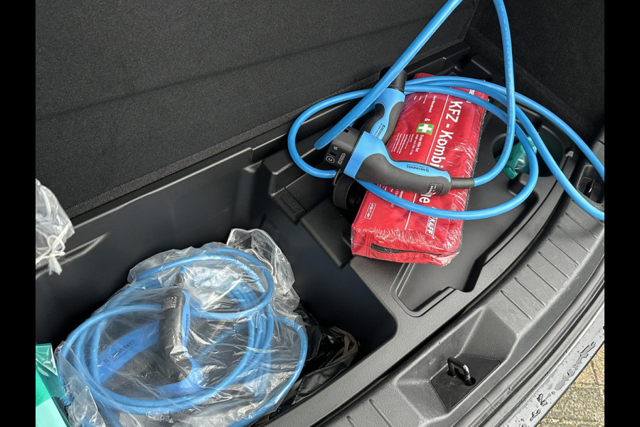 Mazda CX-80 2.5 e-SkyActiv PHEV Homura Plus VAN: €59.900,- VOOR: €55.877,- UW EINDEJAARSVOORDEEL: €4.023,- 3 FASE | MEGA VOL! | 7 PERSOONS | 6jr fabrieks garantie!