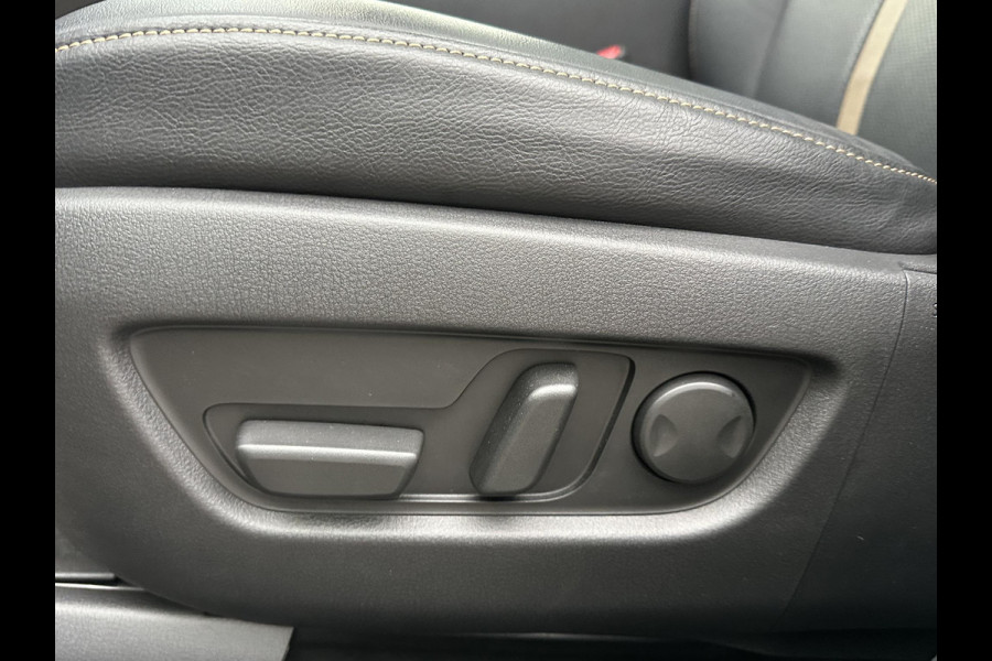 Mazda CX-80 2.5 e-SkyActiv PHEV Homura Plus VAN: €59.900,- VOOR: €55.877,- UW EINDEJAARSVOORDEEL: €4.023,- 3 FASE | MEGA VOL! | 7 PERSOONS | 6jr fabrieks garantie!