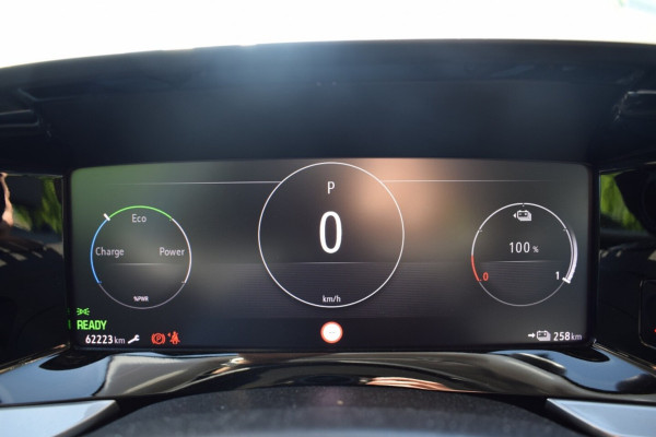 Opel Mokka-e Elegance 50-kWh 11kw bl. 3 FASE | NAVI | CAMERA | STUUR- STOELVERWARMING